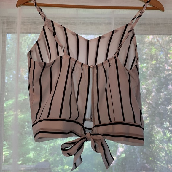 Cute Striped Crop Top - Picture 2 of 3